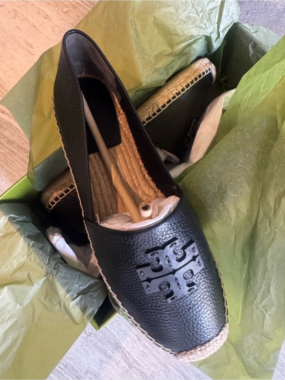 Tory Burch Women’s Size 8.5 Black Pebbled Leather Espadrille Flats. Like new.